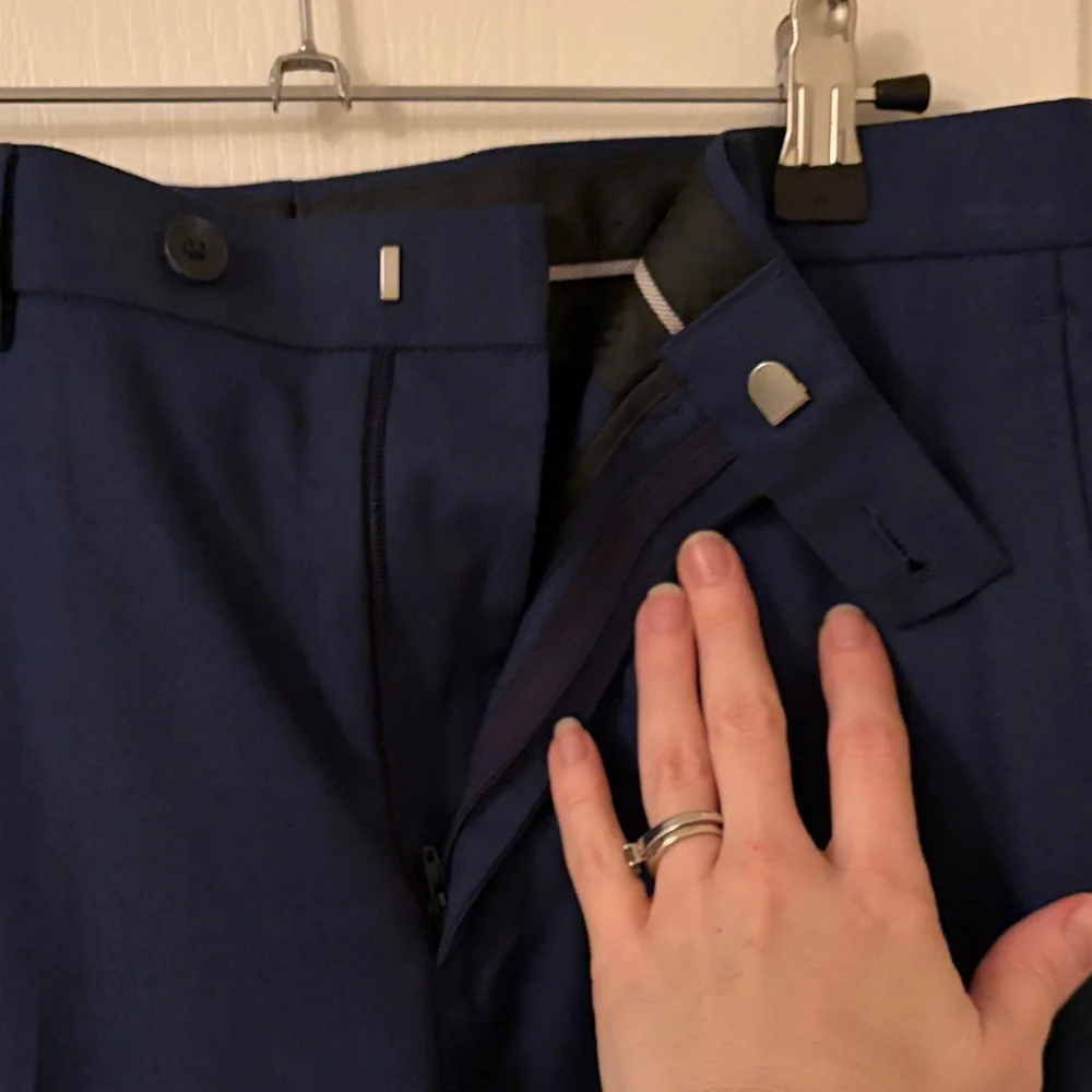 Class Club Boys navy blue suit - Picture 10 of 15